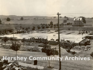 The Hershey Store Company and Hershey Inn were built on a vacant lot on the corner of Chocolate and Cocoa Avenues. Note the open fields, 1909